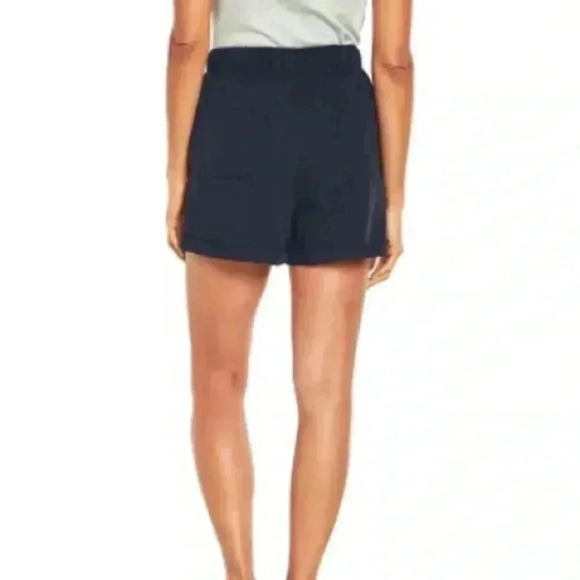 Gap Ladies Tencel Short - Picture 7 of 8